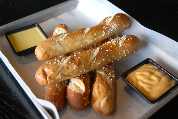 PRETZEL STICKS