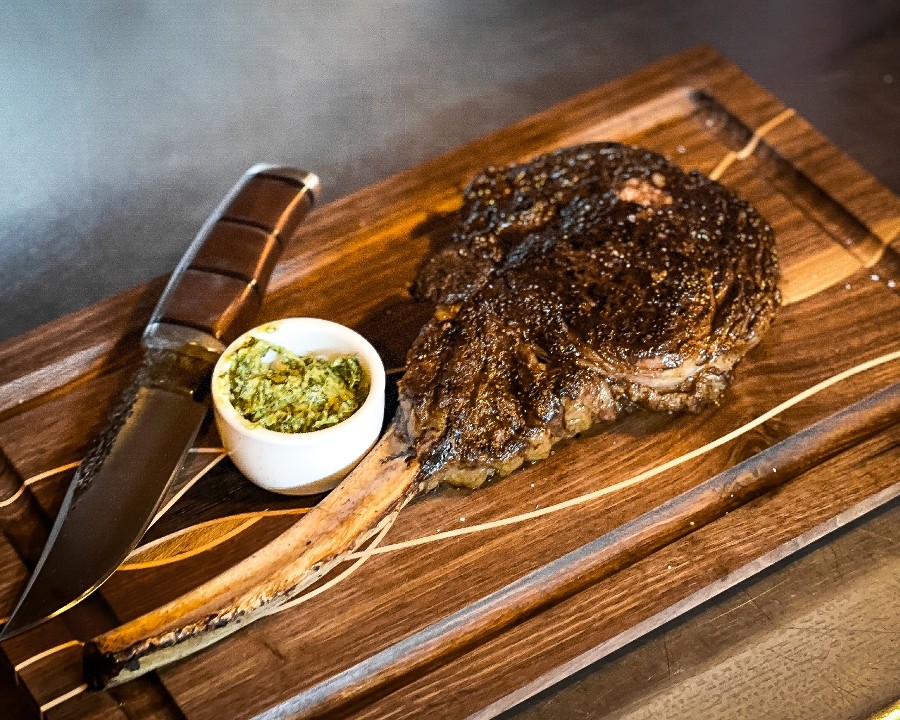 32oz Tomahawk Chop Bone In Ribeye