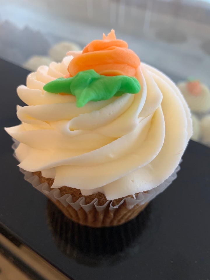 Carrot Cup Cake Small