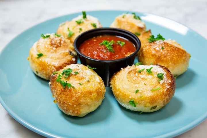 GARLIC PARM ROLLS