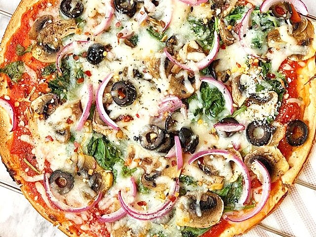 Veggie Pizza - Cauliflower 10"