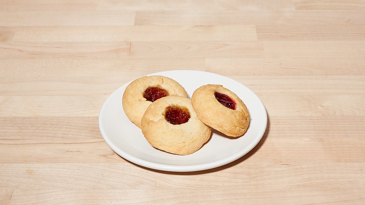 Raspberry Thumbprint Cookie