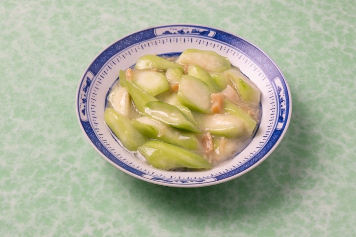 Loofah with Dried Scallops 丝瓜扇贝