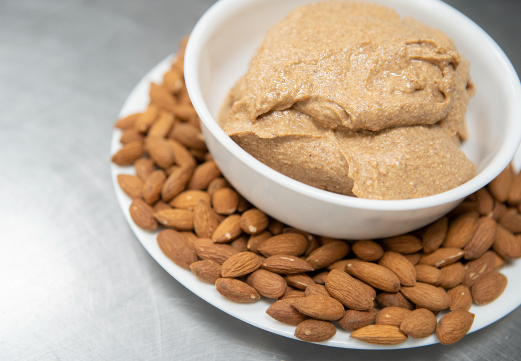 12oz HOMEMADE ALMOND BUTTER