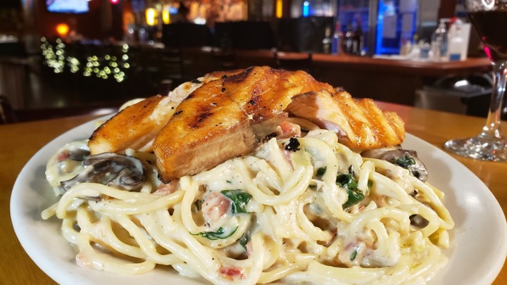 FRESH SALMON PASTA