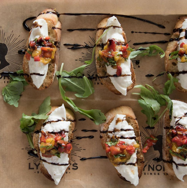 Burrata Crostini