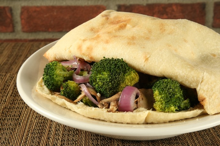 STEAMED VEGGIE PITA