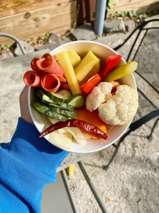 To-Go Pickle Pot