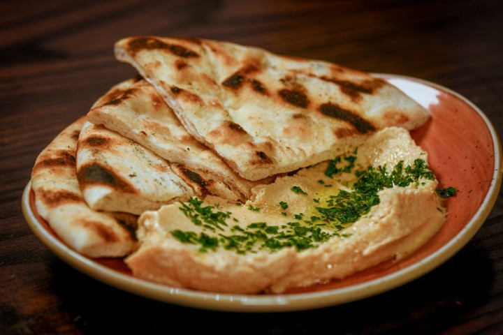 Grilled Pepper & Lemon Hummus