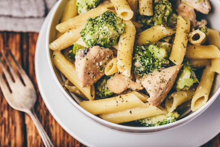 Penne, Grilled Chicken, Broccoli Rabe & Garlic Oil