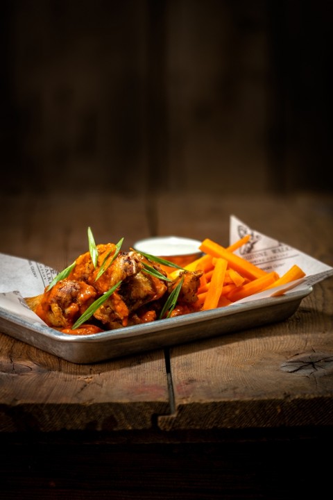 Taproom Wings Classic Buffalo - 8 Piece