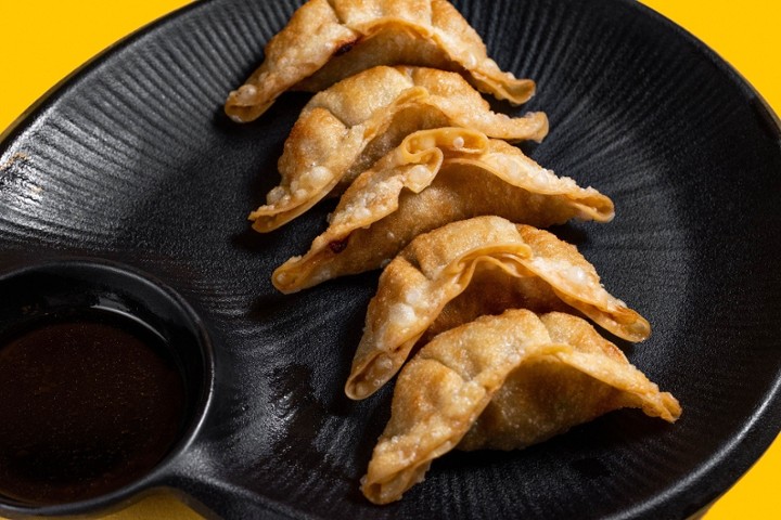 CHICKEN GYOZA