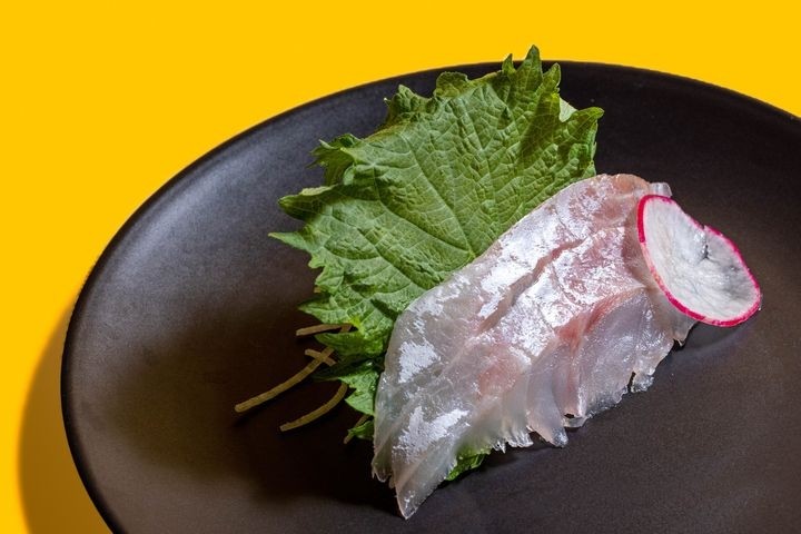 *BRANZINO SASHIMI