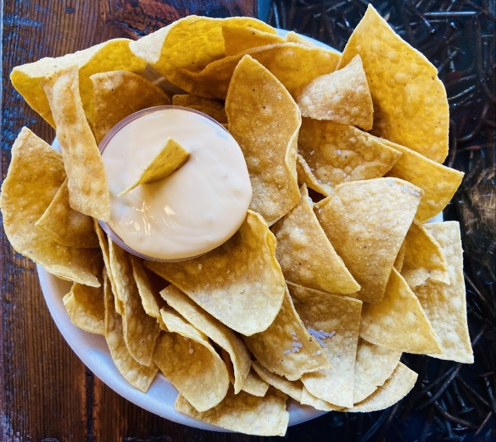 Chips & Queso