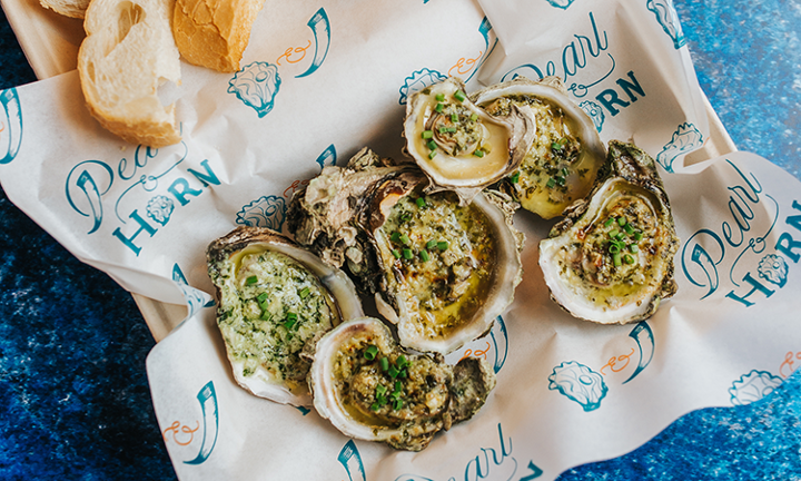 1/2 Dozen Pearl & Horn Oysters