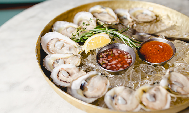 Full Dozen Raw Oysters