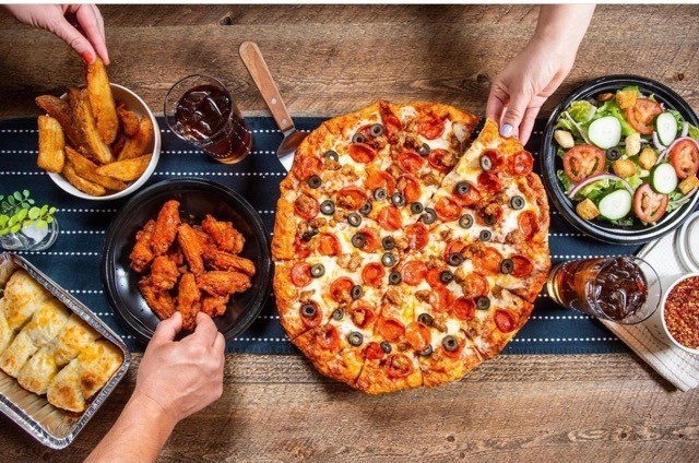 Me-n-Ed's Pizzeria & Craft House Pismo Beach 750 Price St