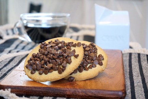 Shortbread Cookie topped with Chocolate Chips