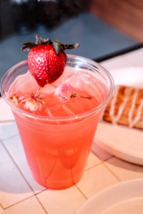 Iced Strawberry Tea