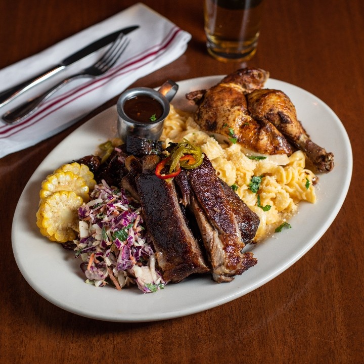 Roasting Works BBQ Platter