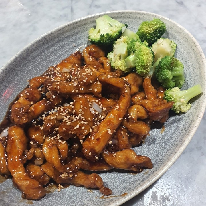 Sesame Chicken (Lunch Entree with Rice)