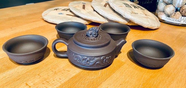 Dragon clay pot and cups