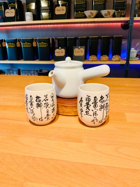 Darjeeling pot of tea