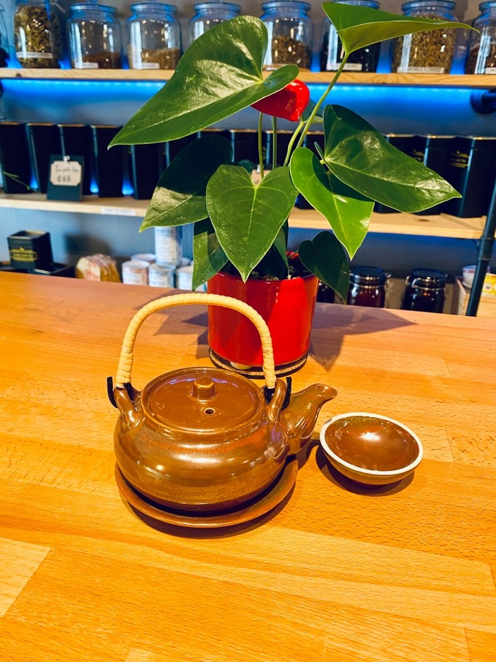 Small tea brown tea pot