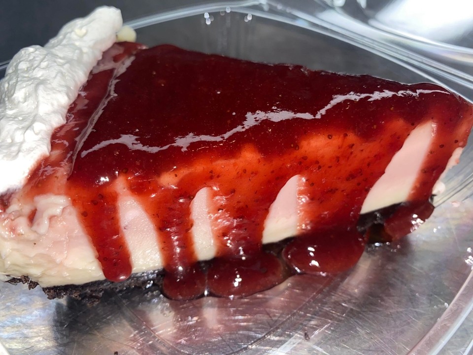 Oreo Crust Strawberry Cheesecake