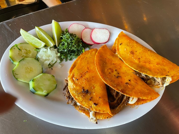 Birria tacos (3 pieces + consomé )