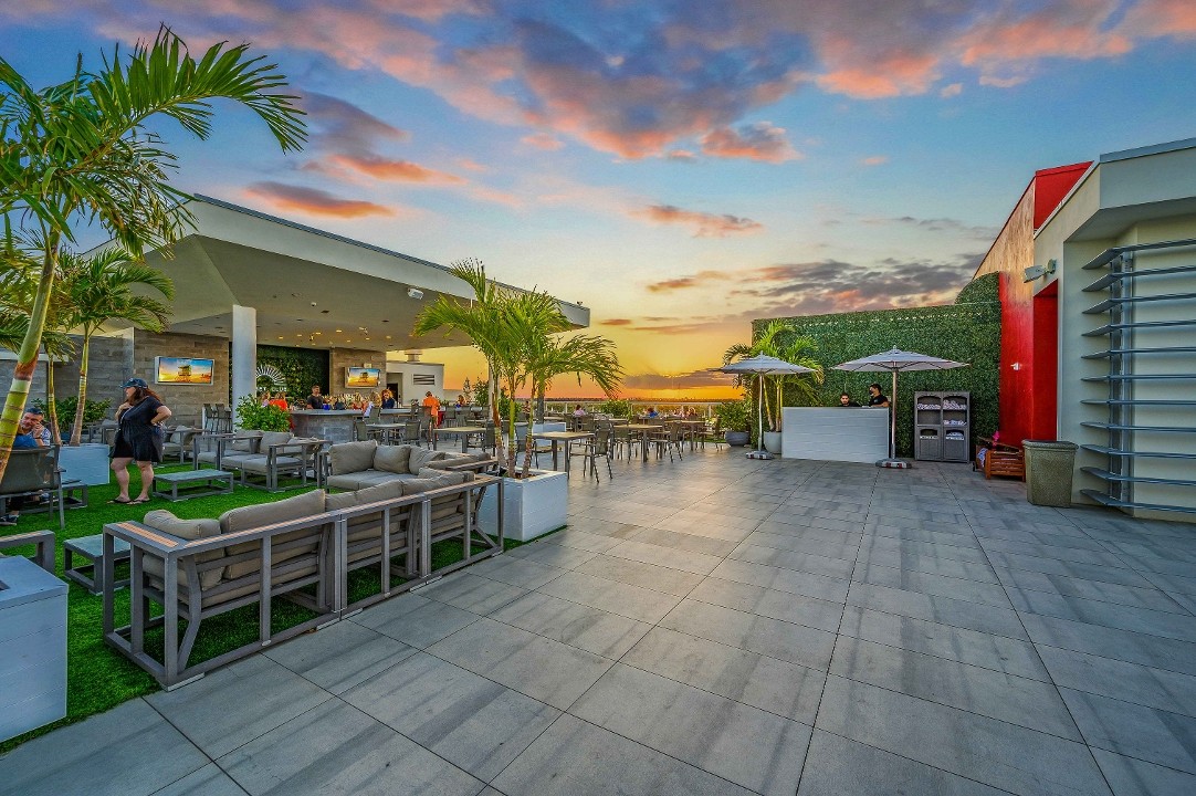 Sunset Club Rooftop