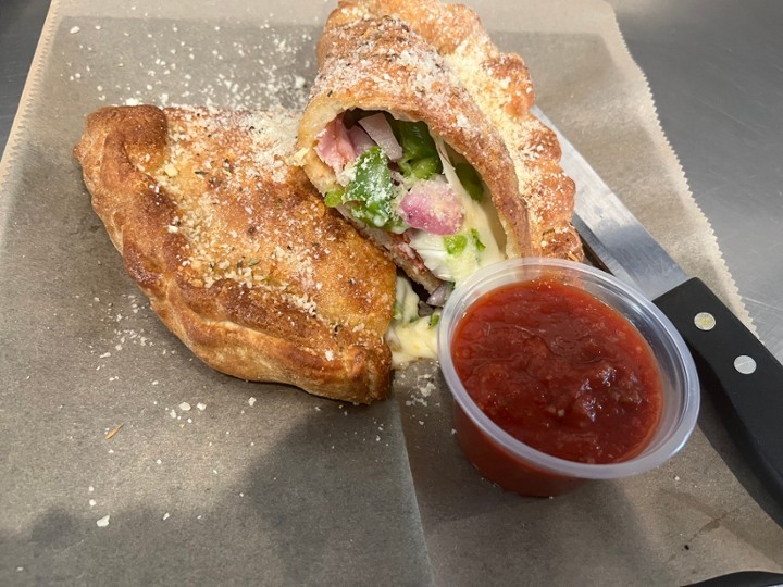 BIG DADDY DELUXE CALZONE