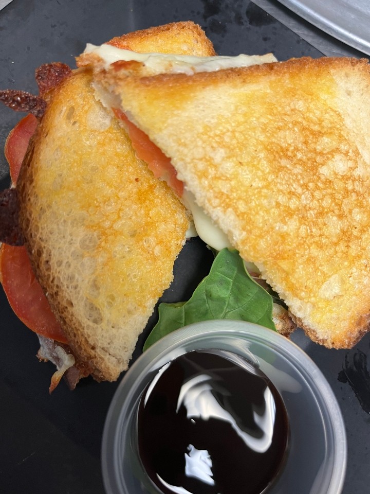 WISCO BACON & TOMATO GRILLED CHEESE