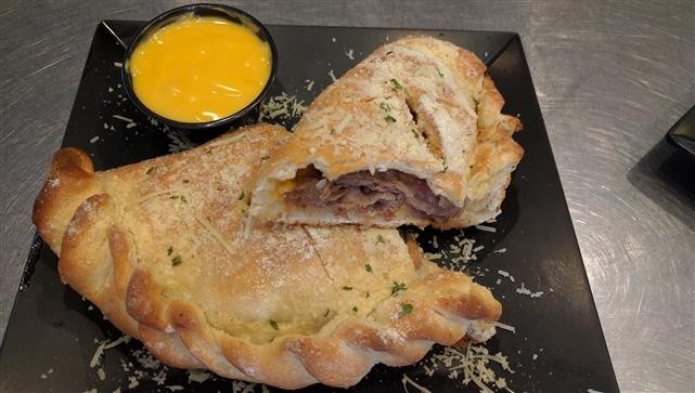 THE GREAT ONE CALZONE