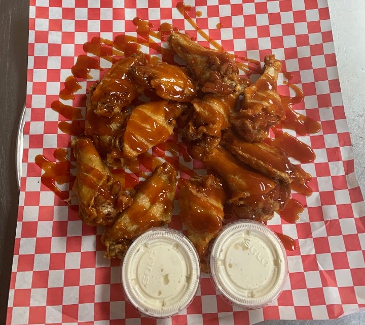 25 Traditional Wings