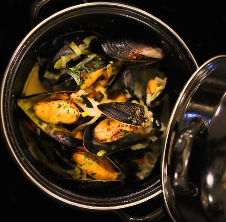 Moules A La Normande