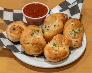 Garlic Knots (6)