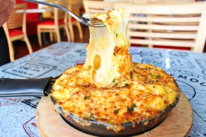 World Famous Five Cheese Mac & Cheese