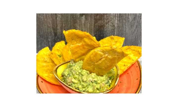 TOSTON & GUACAMOL