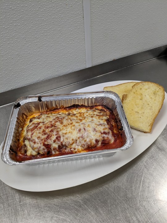 Lasagna & 1/2 Garlic Bread