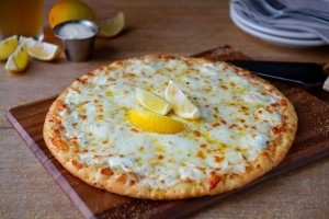 Medium Thin Pizza Blanca