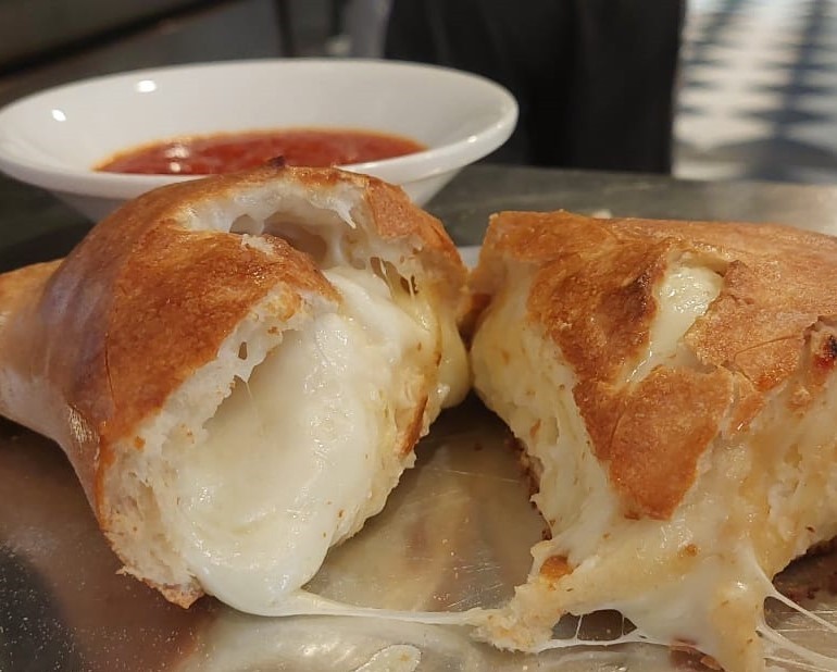 PERSONAL 4 CHEESE CALZONE