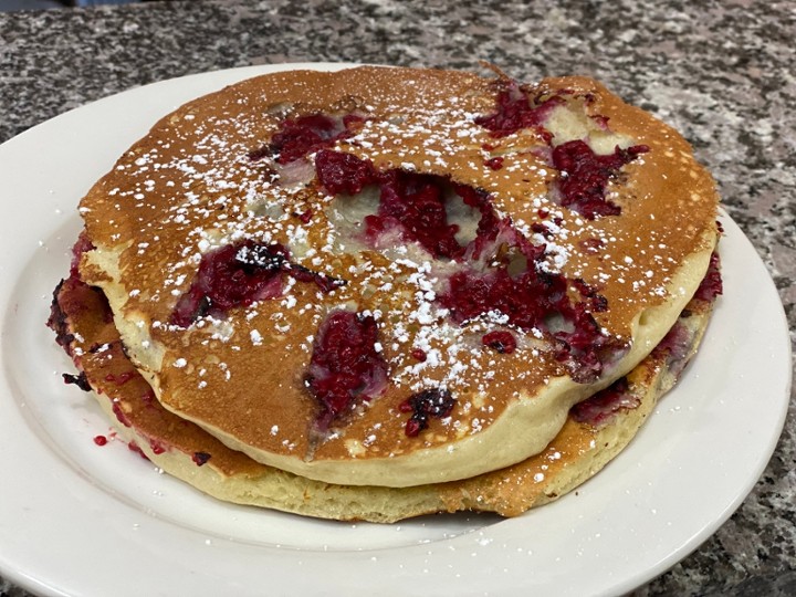 2 RASPBERRY BUTTERMILK PANCAKES