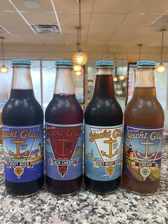 PREMIUN BOTTLE SODA YACHT CLUB