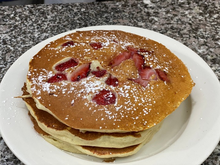 3 STRAWBERRY BUTTERMILK PANCAKES