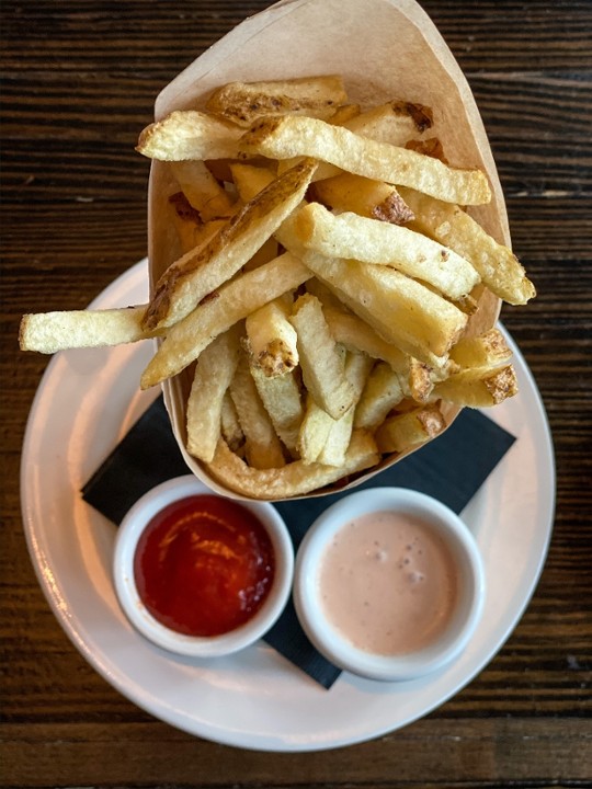 Hand-Cut Kennebec Fries