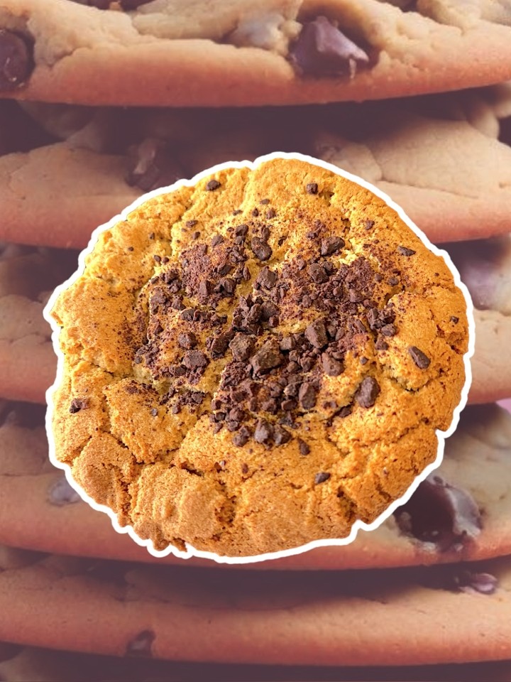 XXL chocolate chip cookie