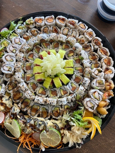 Classic Roll 18" Platter (15 people)
