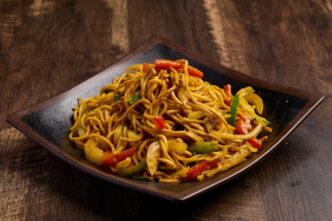 Singapore Lo Mein Noodles (Vegetarian)