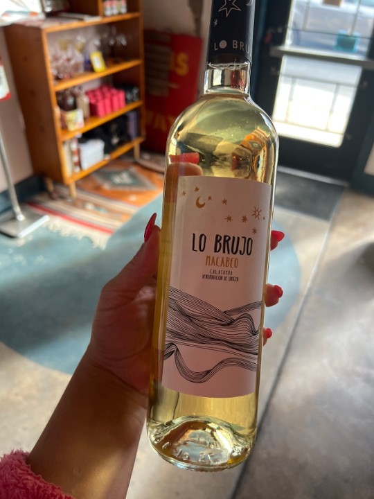 Lo Brujo Macabeo